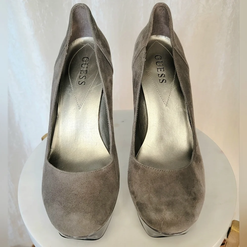 Guess Brand Women's Platform Pumps Round Toe High Heeled Shoes - Taupe - Size 8M - Picture 6 of 16